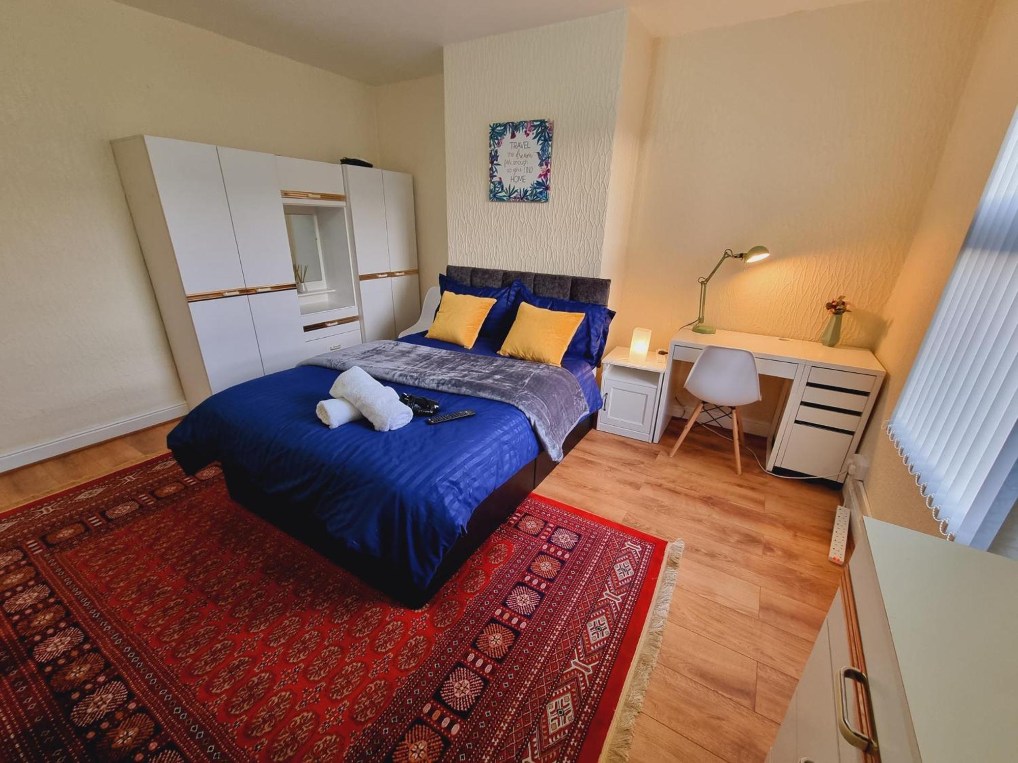 לידס Spacious Two Bedroom House, Parking And Wifi מראה חיצוני תמונה